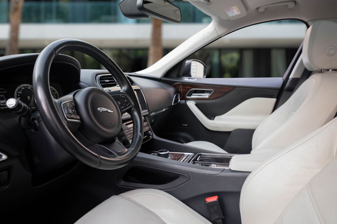 Jaguar F Pace 1,544 P.M (4 Years)⁣ | 0% Downpayment | 2017 JAGUAR F-PACE PRESTIGE!