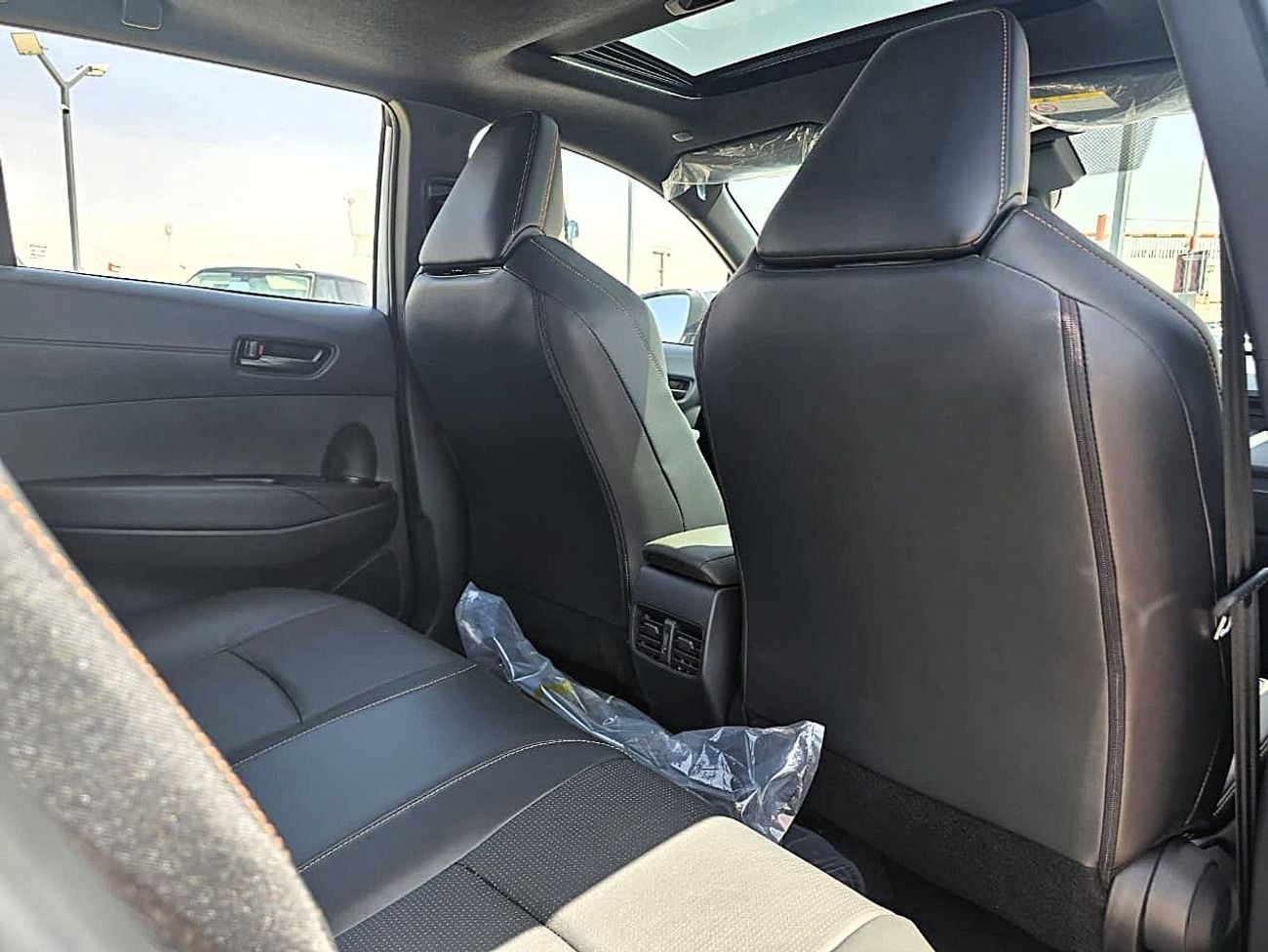 Toyota Corolla Cross Toyota corolla cross HEV 2.0L A/T SUV FWD White Color 2026 Model