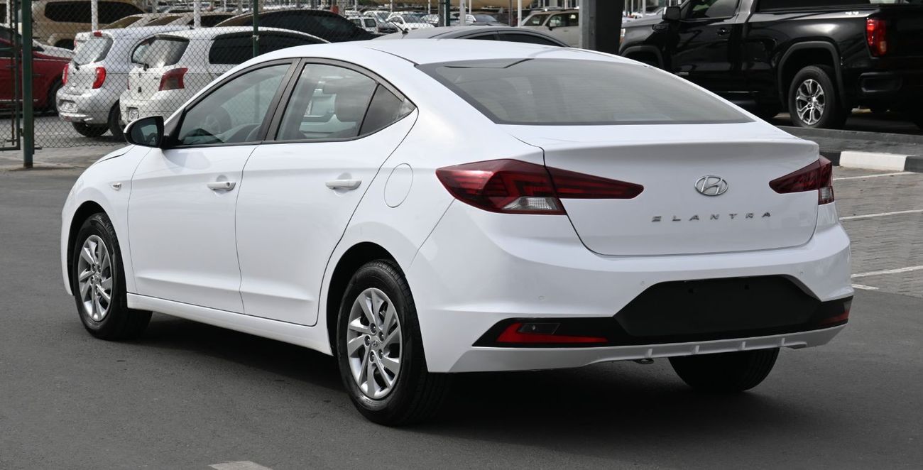 هيونداي إلانترا GL هيونداي النترا 2019 خليجي بحالة ممتازة بدون حوادث صبغ وكالة