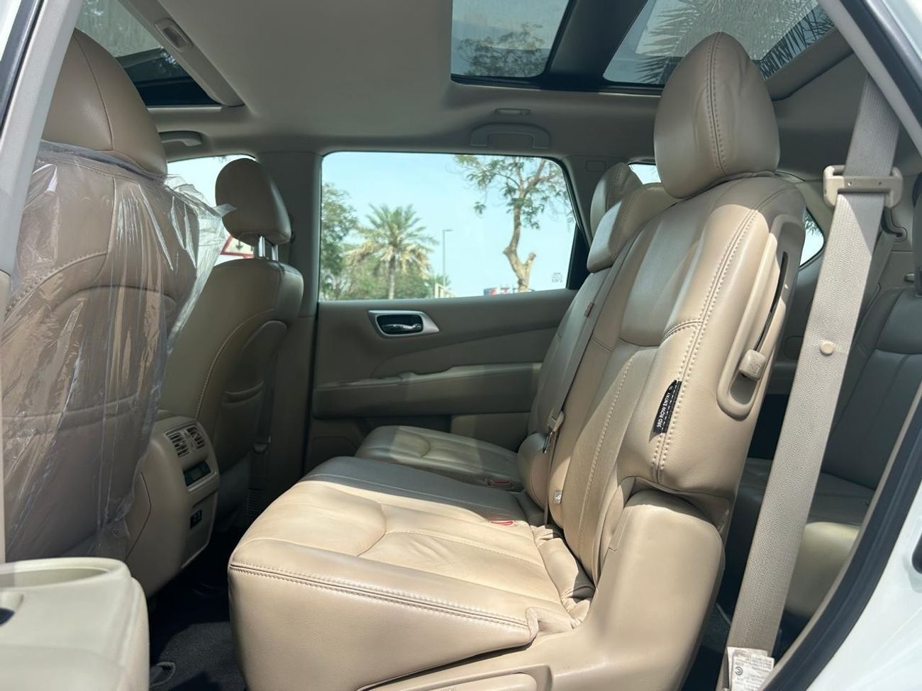 Nissan Pathfinder SV 3.5L (260 HP) 4WD GCC FULLY AGENCY MAINTAINED