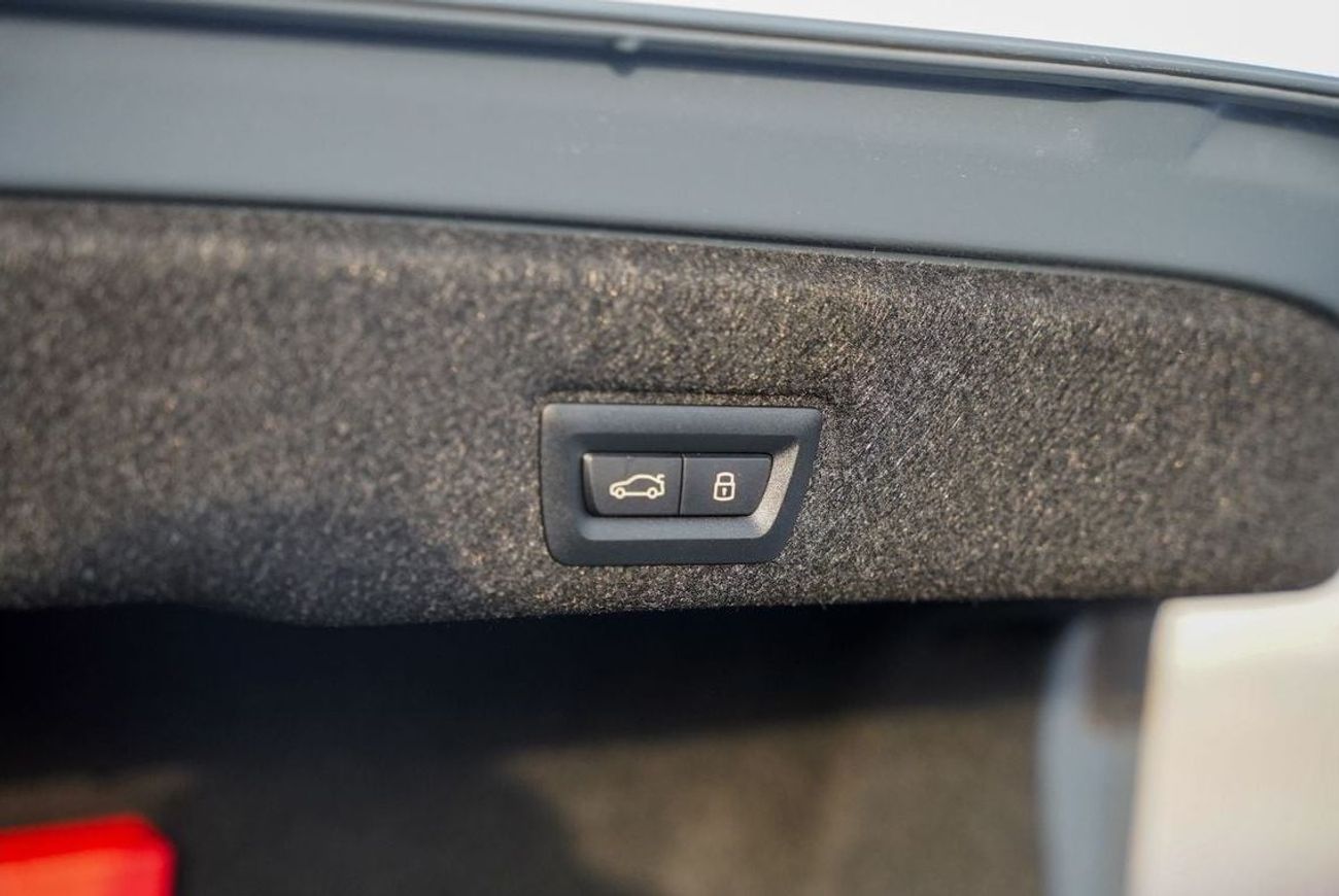 بي أم دبليو i5 2024 BMW i5 e-Drive 35L Exclusive M Sport RWD 0Km