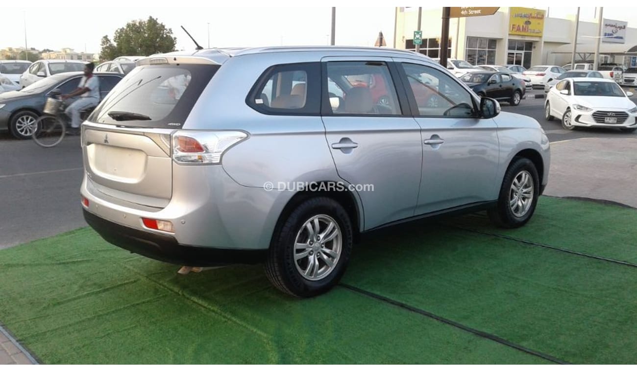 Mitsubishi Outlander no paint no accident full option