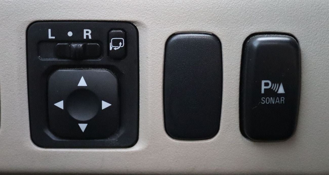 Mitsubishi Pajero GLS 3.5L (189 HP) Mitsubishi Pajero - 2016 - Full Option - GCC - Accident-Free - 3.5L Engine - Excel