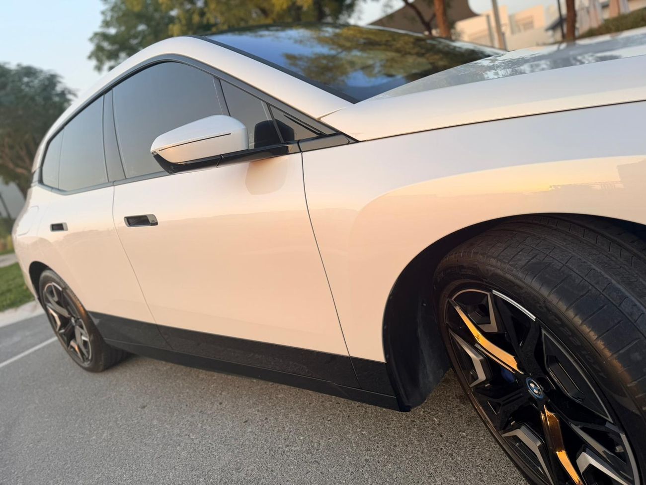 بي أم دبليو iX xDrive50