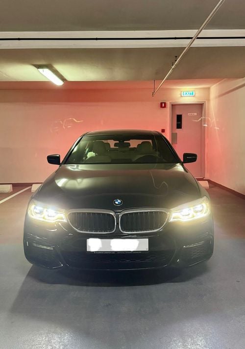 بي أم دبليو 530i