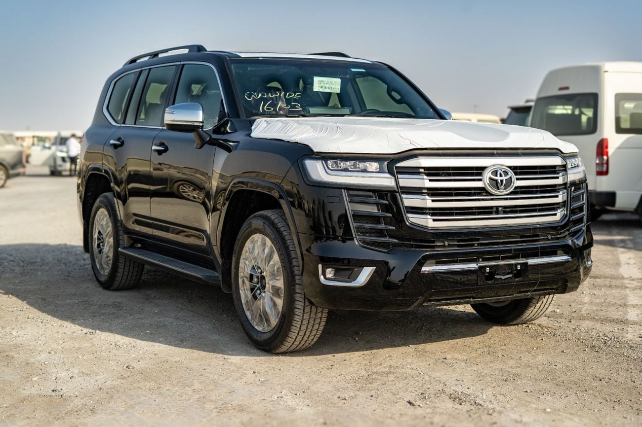 تويوتا لاند كروزر VXR Landcruiser VXR without radar black with red and seats