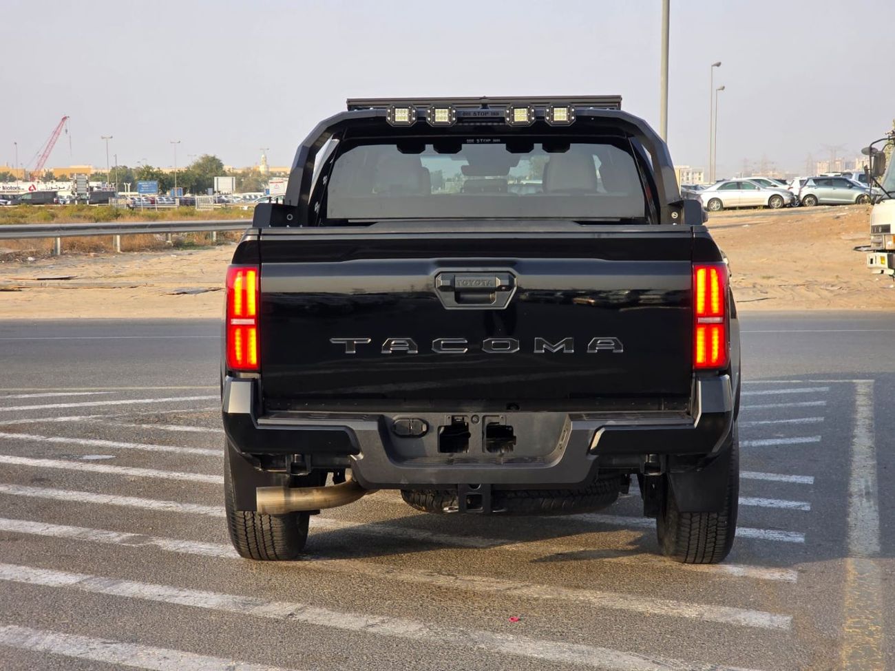 تويوتا تاكوما 2024 Model 2.4L normal engine ,Push button , leather seats and low mileage