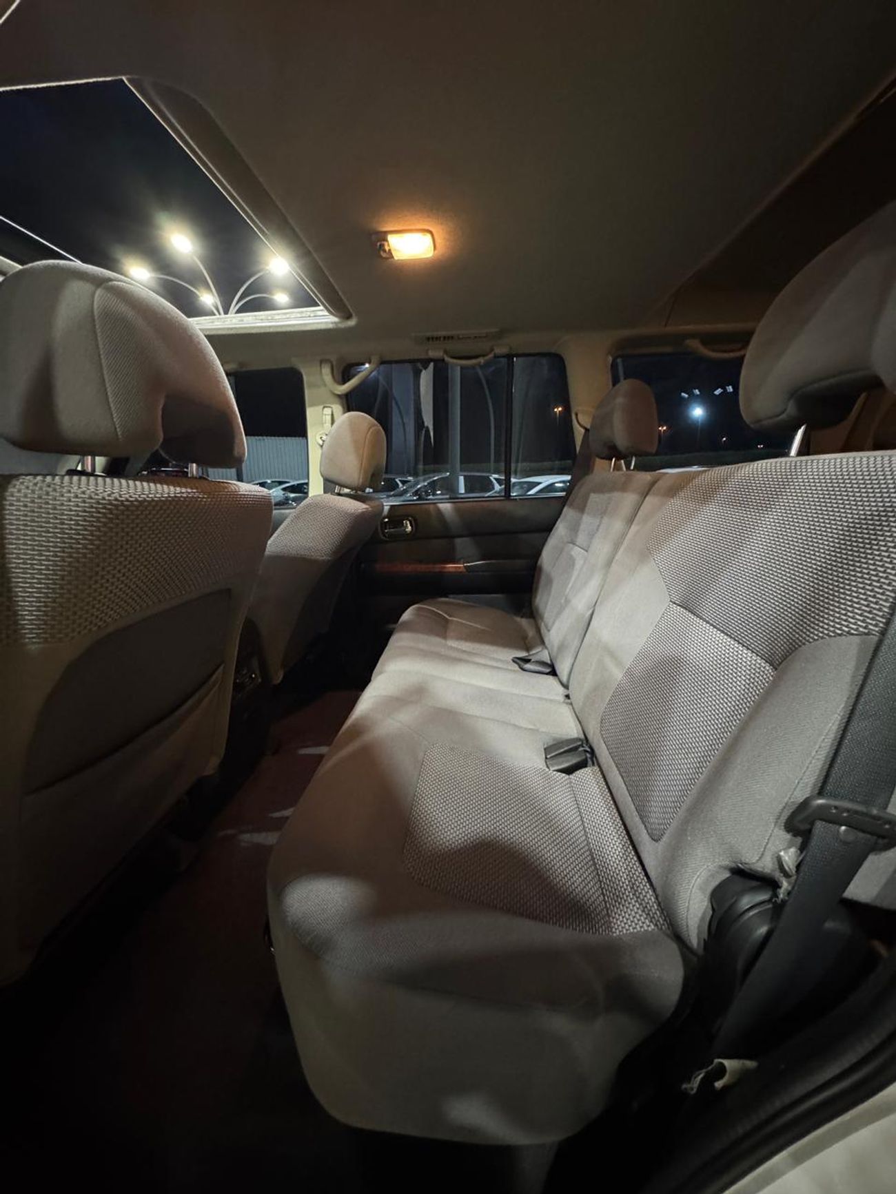 Nissan Patrol Safari 4.8L A/T