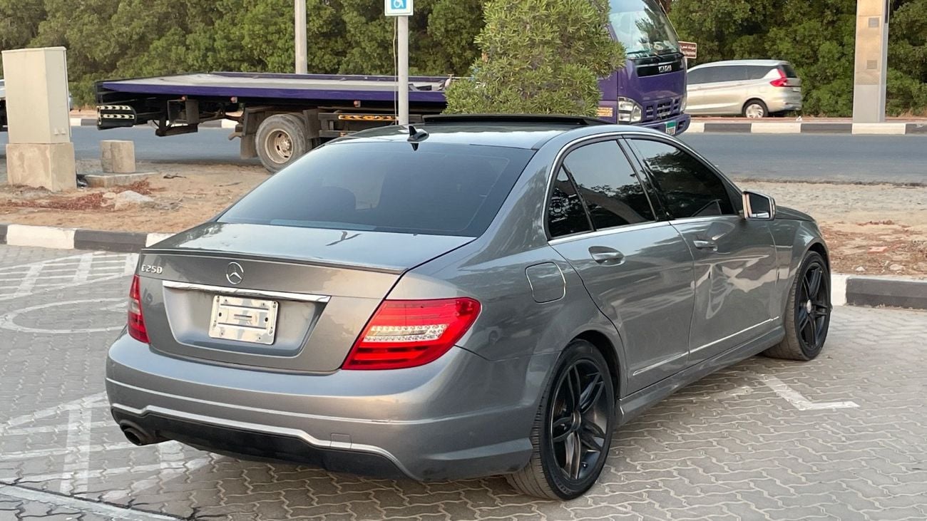 Mercedes-Benz C 250 Std 1.8L Full option