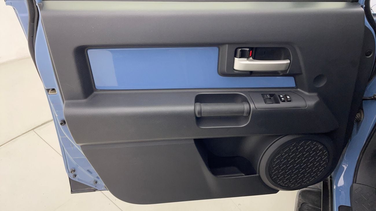 Toyota FJ Cruiser GXR 4.0L A/T 2022 GXR | AED 1863/Month | 0 DP | 30 Day Return | Warranty | Service History