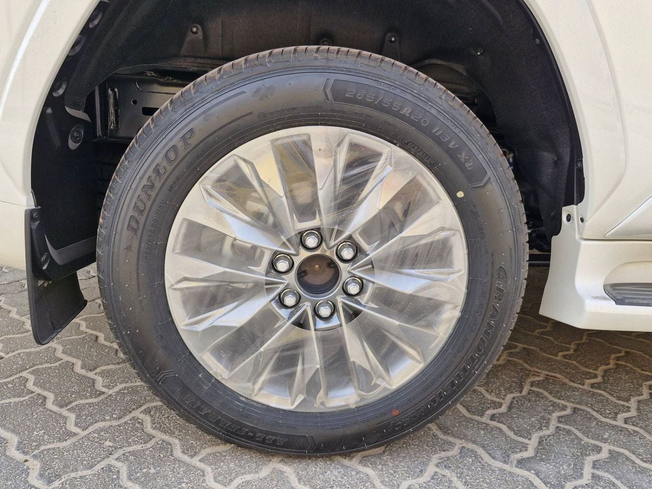 تويوتا لاند كروزر Toyota LC300 VX 4.0 2026 Full option