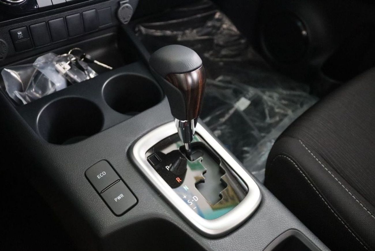 Toyota Hilux 2025 HILUX 2.7 4X4 AT **EXPORT ONLY**التصدير فقط خارج الخليج***