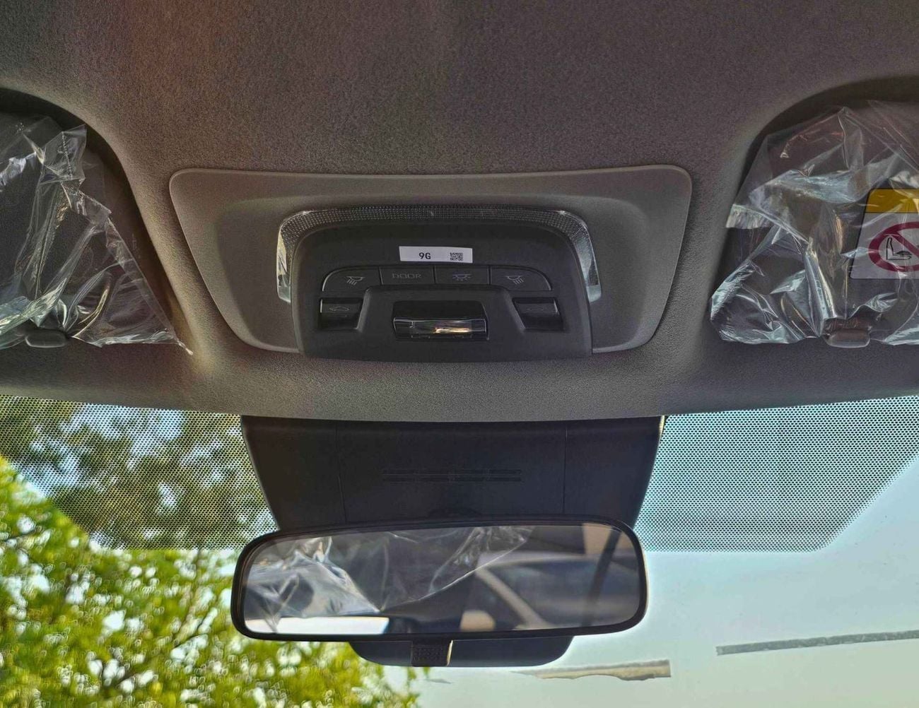 تويوتا كورولا كروس HYBRID ELITE HEV / 2.0L V4 / SUNROOF / (CODE # CRCHC)