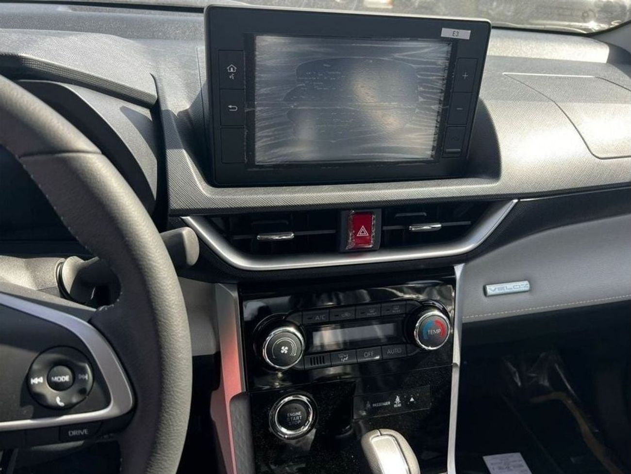 Toyota Veloz 1.5L FWD // 2024 // FULL OPTION WITH PUSH START , WIRELESS CHARGE , CRUISE CONTROL // SPECIAL OFFER