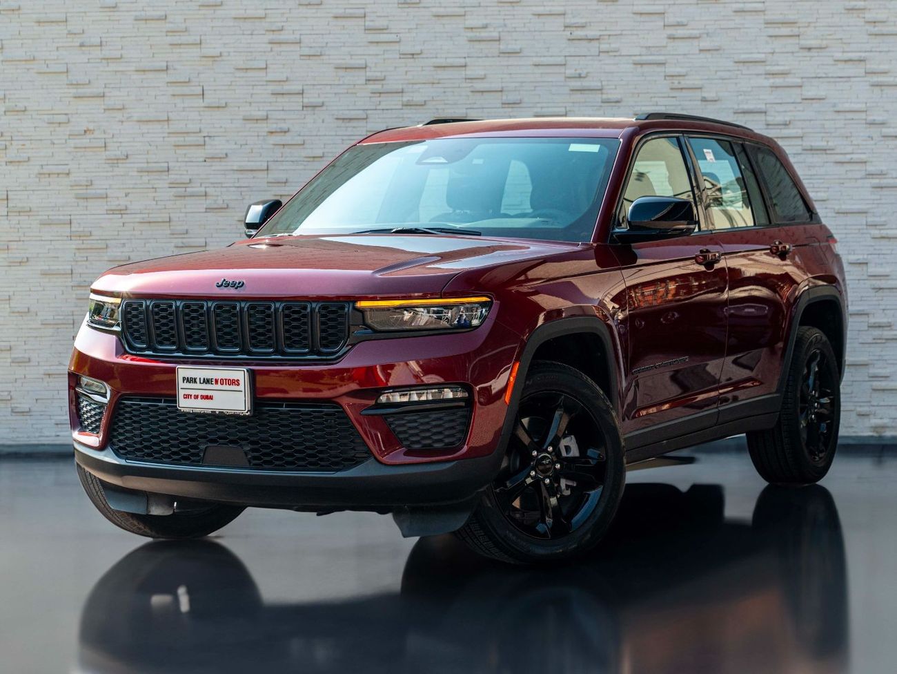 جيب جراند شيروكي AED 3,460 PM • BRAND NEW GRAND CHEROKEE ALTITUDE • BLACK PACK • OFFICIAL JEEP WARRANTY • NEW SHAPE