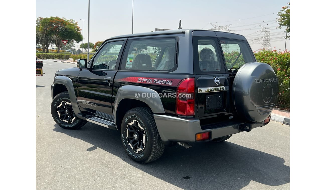Nissan Patrol Super Safari NISSAN SUPER SAFARI 2022 VTC 4800 2 DOOR GCC WARRANTY