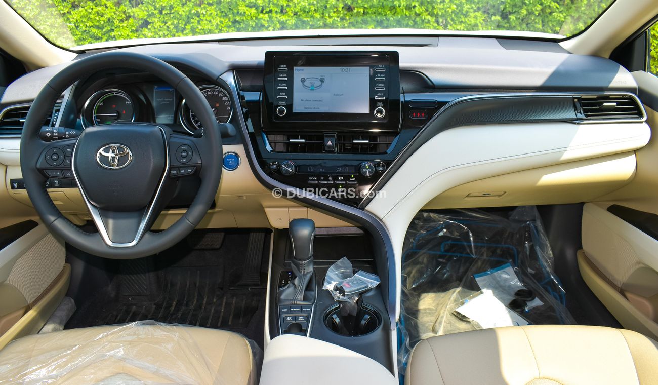 Toyota Camry Hybrid GLE 2.5L | For Export Only