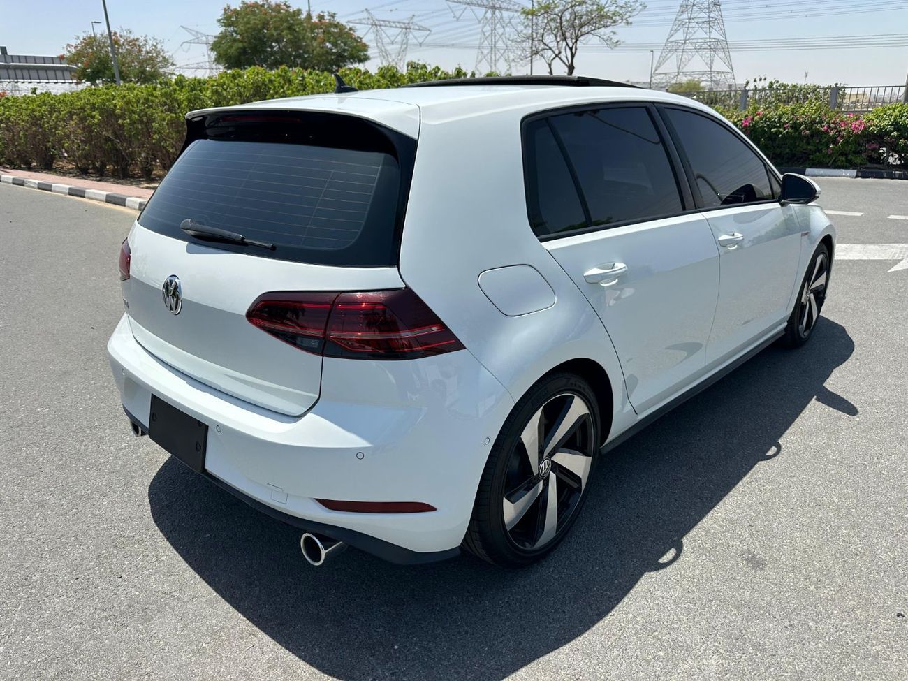 Volkswagen Golf GTI Black Style 2.0L