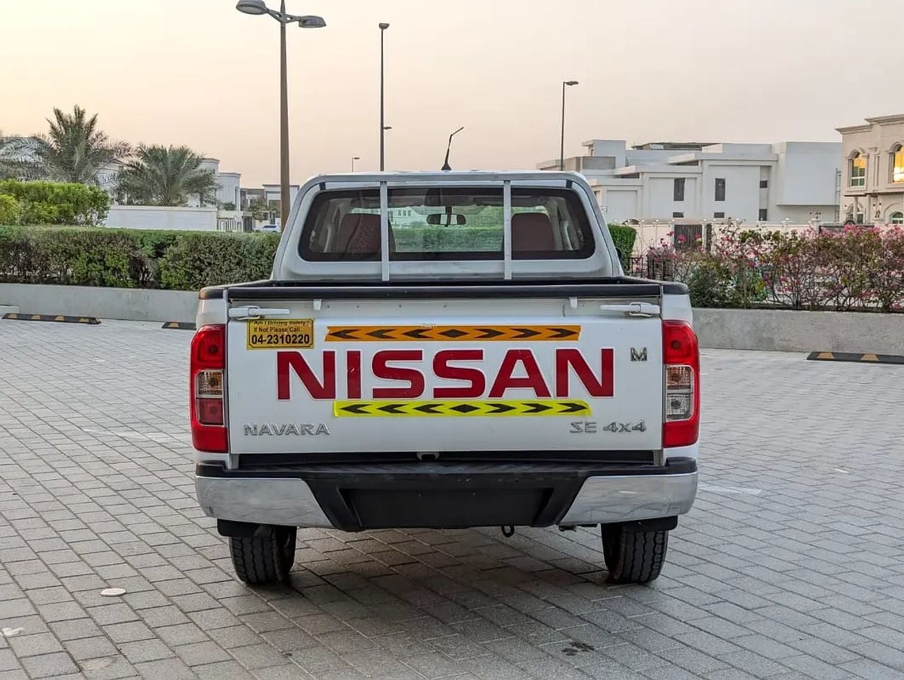 Nissan Navara GCC 4X4 V4 2.5L AUTOMATIC LOW MILEAGE IN EXCELLENT CONDITION