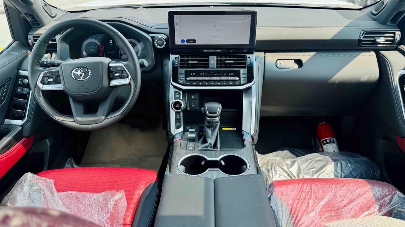 Toyota Land Cruiser VXR LANDCRUISER 300 3.3 DSL VXR EXCL BLACK/RED BLACK INTERIOR 2026/2026