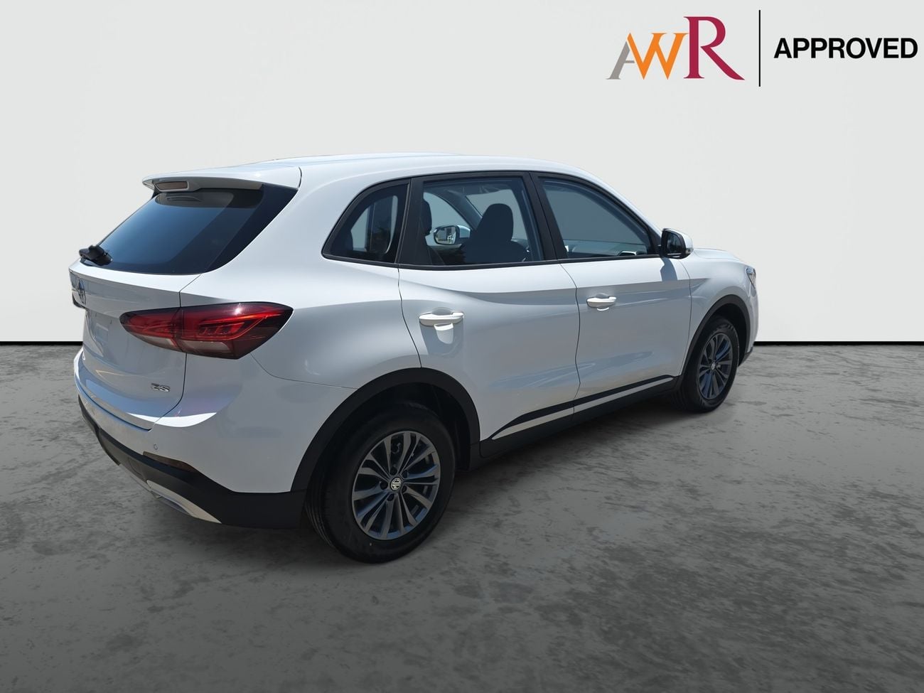 MG ZS STD 2.0