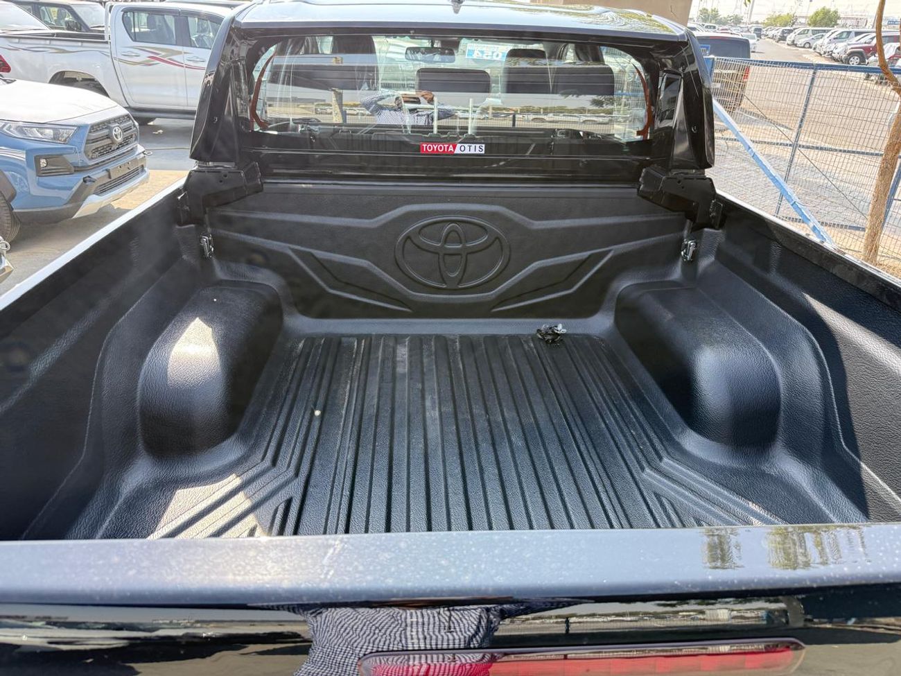 تويوتا هيلوكس GR Sport 2.8L