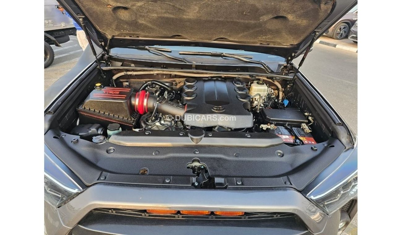 Toyota 4Runner *Offer*2018 Toyota 4Runner Off Road TRD Full Option 4.0L V6 /