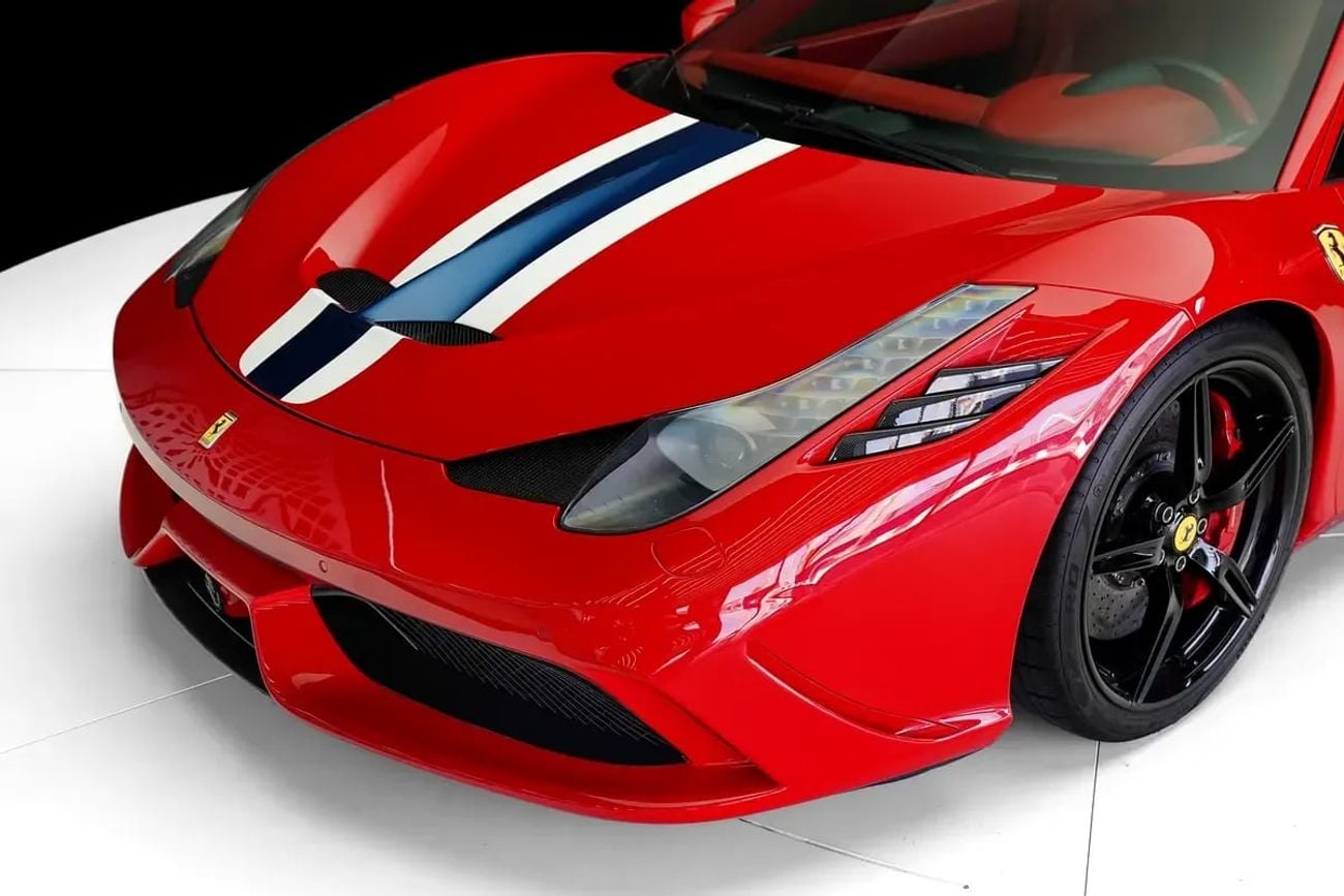 فيراري 458 سبيشياليه