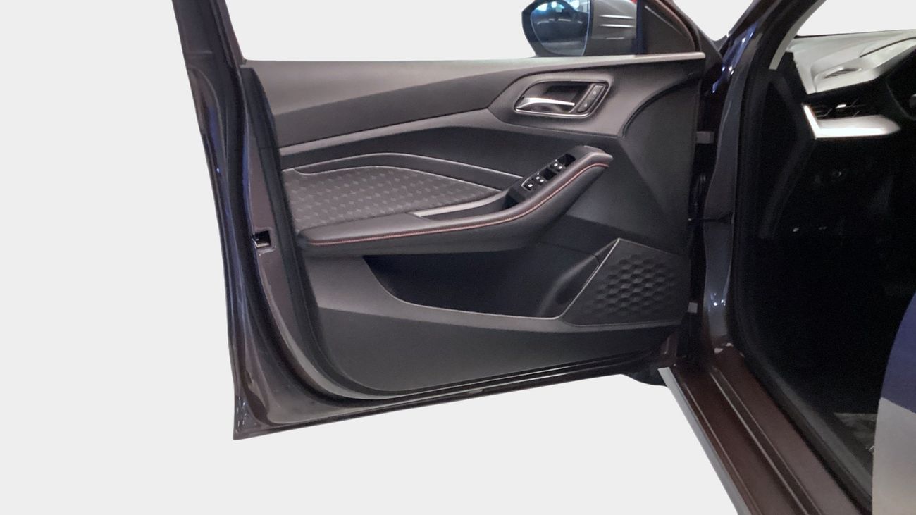 أم جي GT 1.5T LUX DCT | شامل الضمان | 0 ﺪﻔﻋﺓ ﺃﻮﻟﻯ