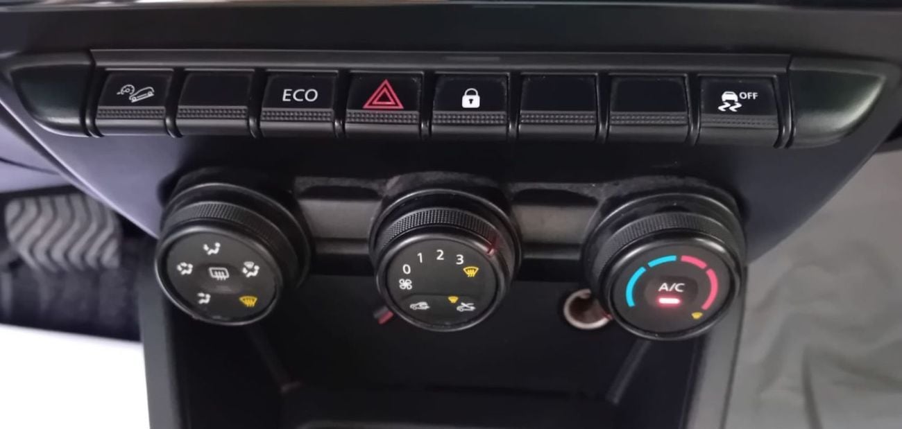 رينو داستر رينو داستر2021خليجى  بحاله ممتازه بمحرك 2.0L ممشى 79000كم وبسعر 31000درهم