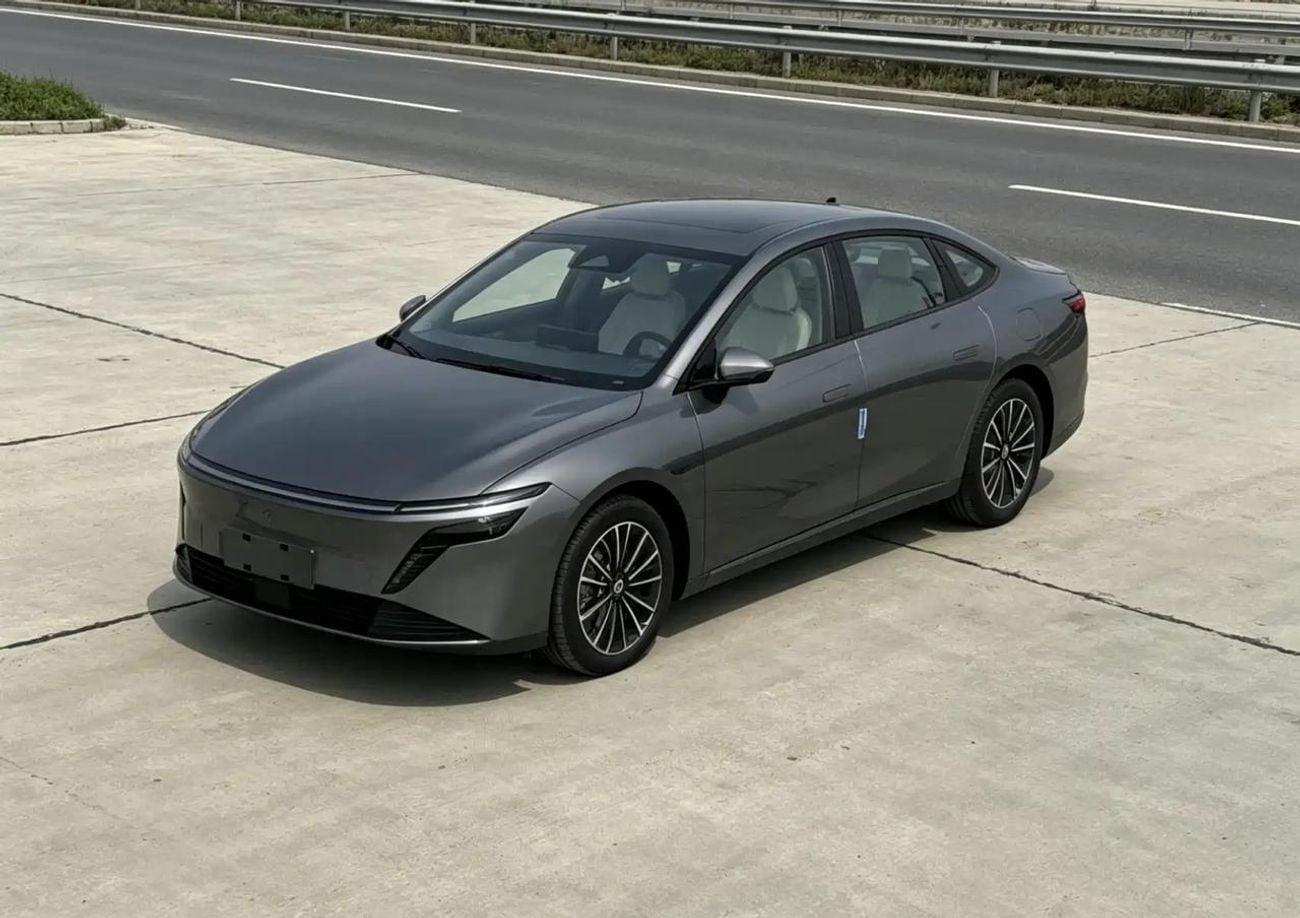 Nissan N6