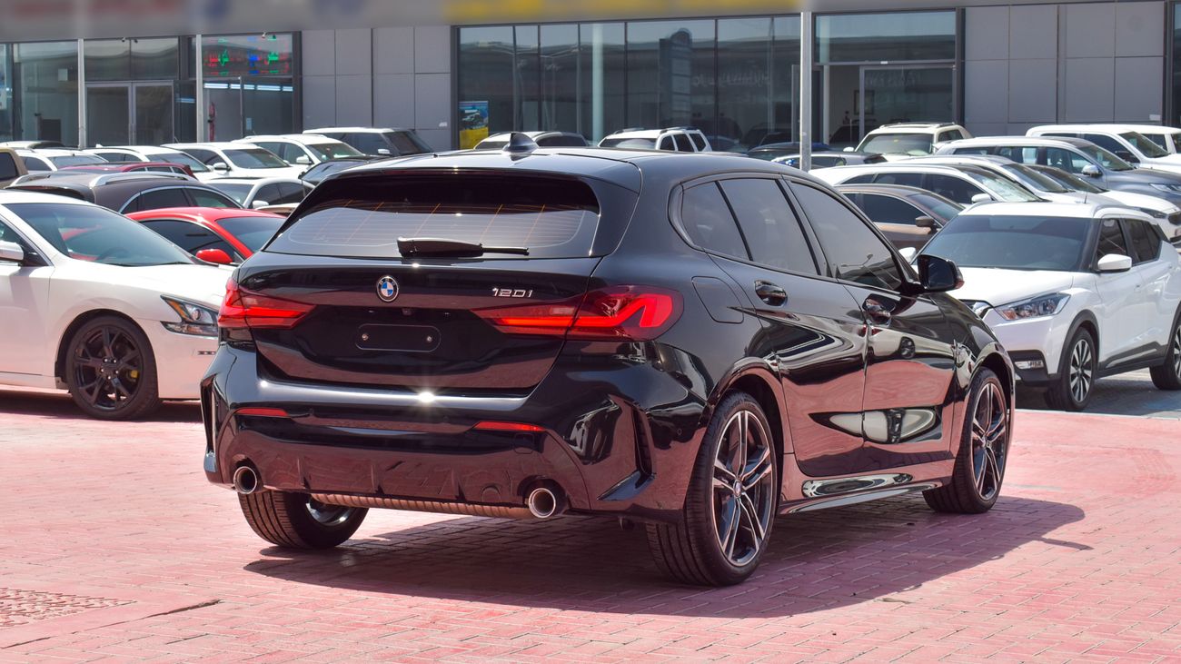 Used BMW 120i i 2022 for sale in Abu Dhabi 623380