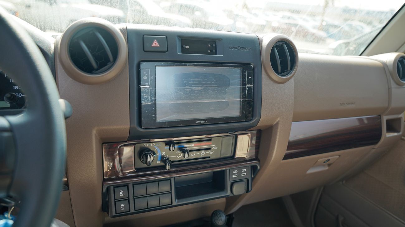 Toyota Land Cruiser Pick Up