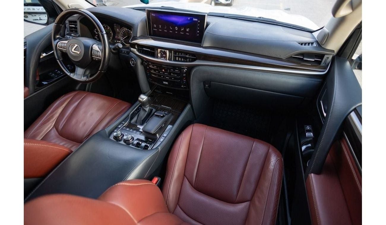 لكزس LX 570 Platinum 5.7L Lexus LX570 Platinum 2018 Canadian Spec under Warranty with Flexible Down-Payment.