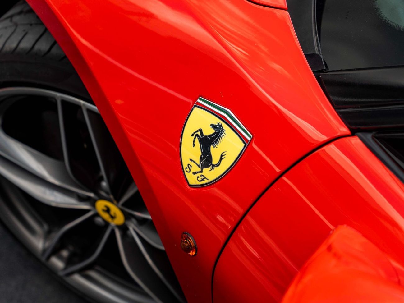 فيراري 488 2016 FERRARI 488 GTB • OFFICIAL FERRARI AGENCY SERVICE HISTORY