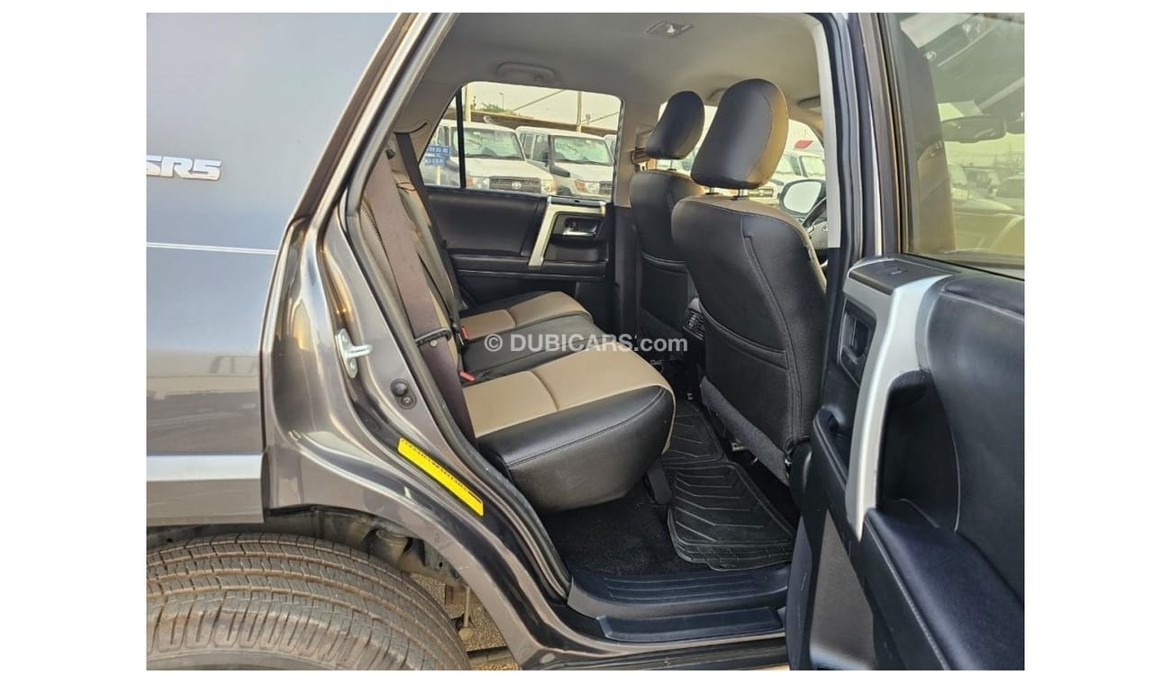 Toyota 4Runner 2021 Toyota 4Runner SR5 Premium 4.0L V6 /