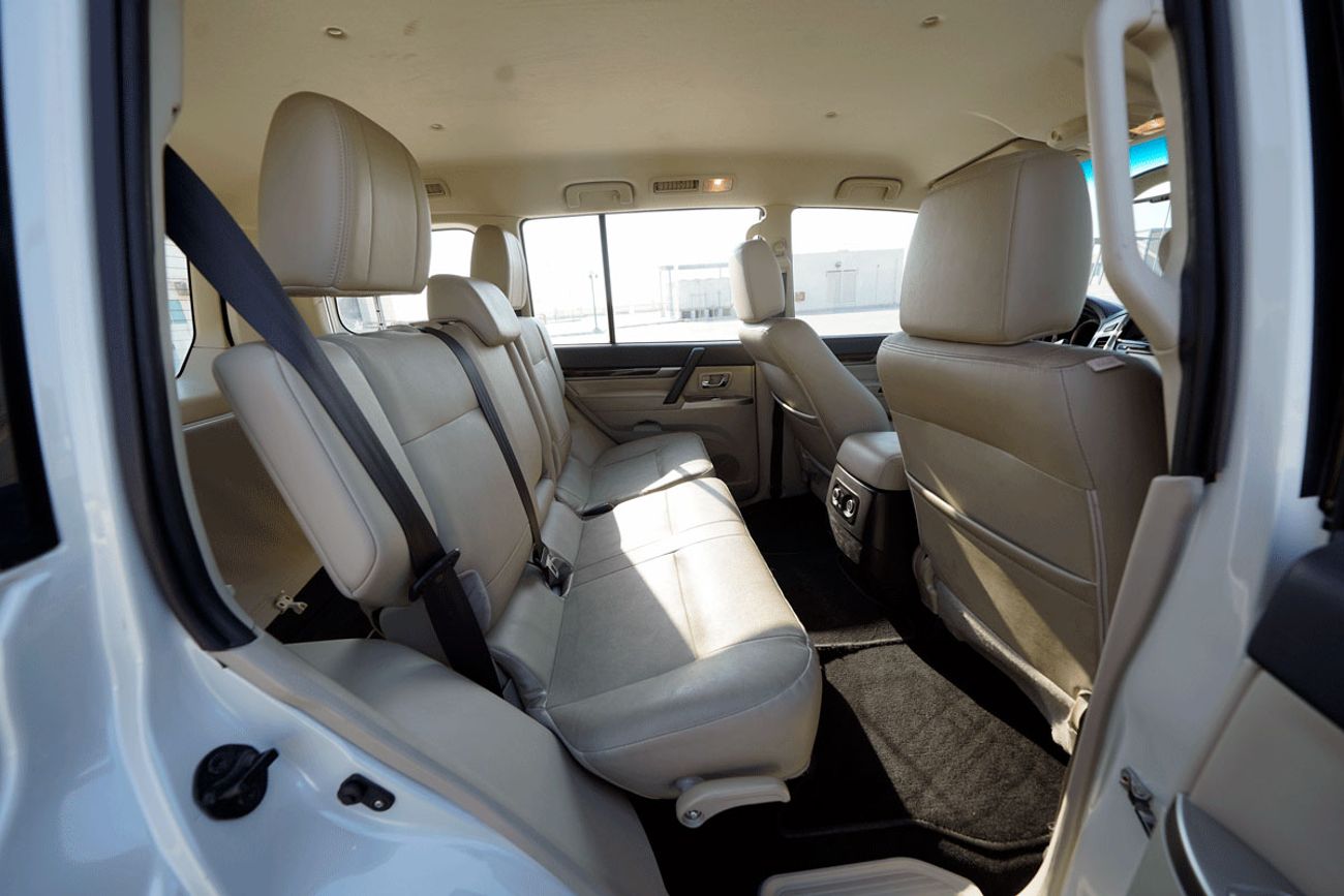 ميتسوبيشي باجيرو GLS 3.8L, Petrol, Automatic, MY 2017