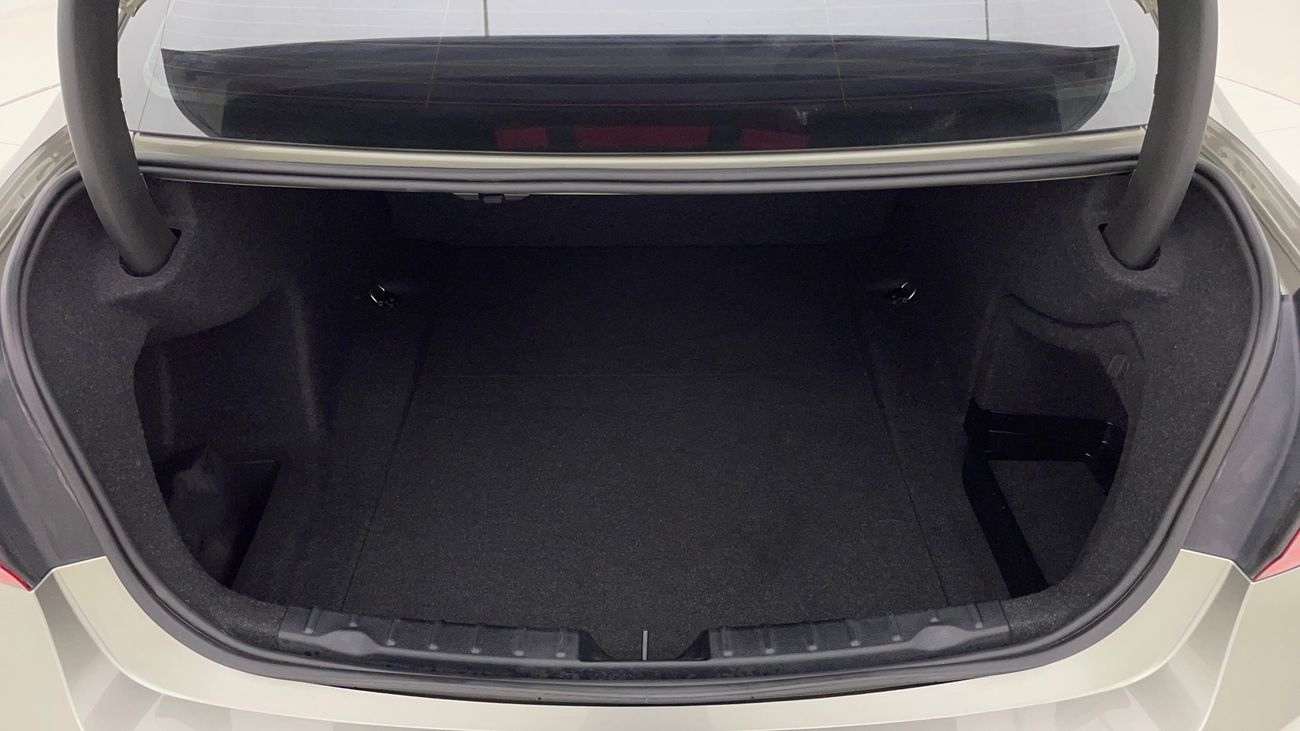 BMW 318i EXECUTIVE 1.5 | Zero Down Payment | Home Test Drive