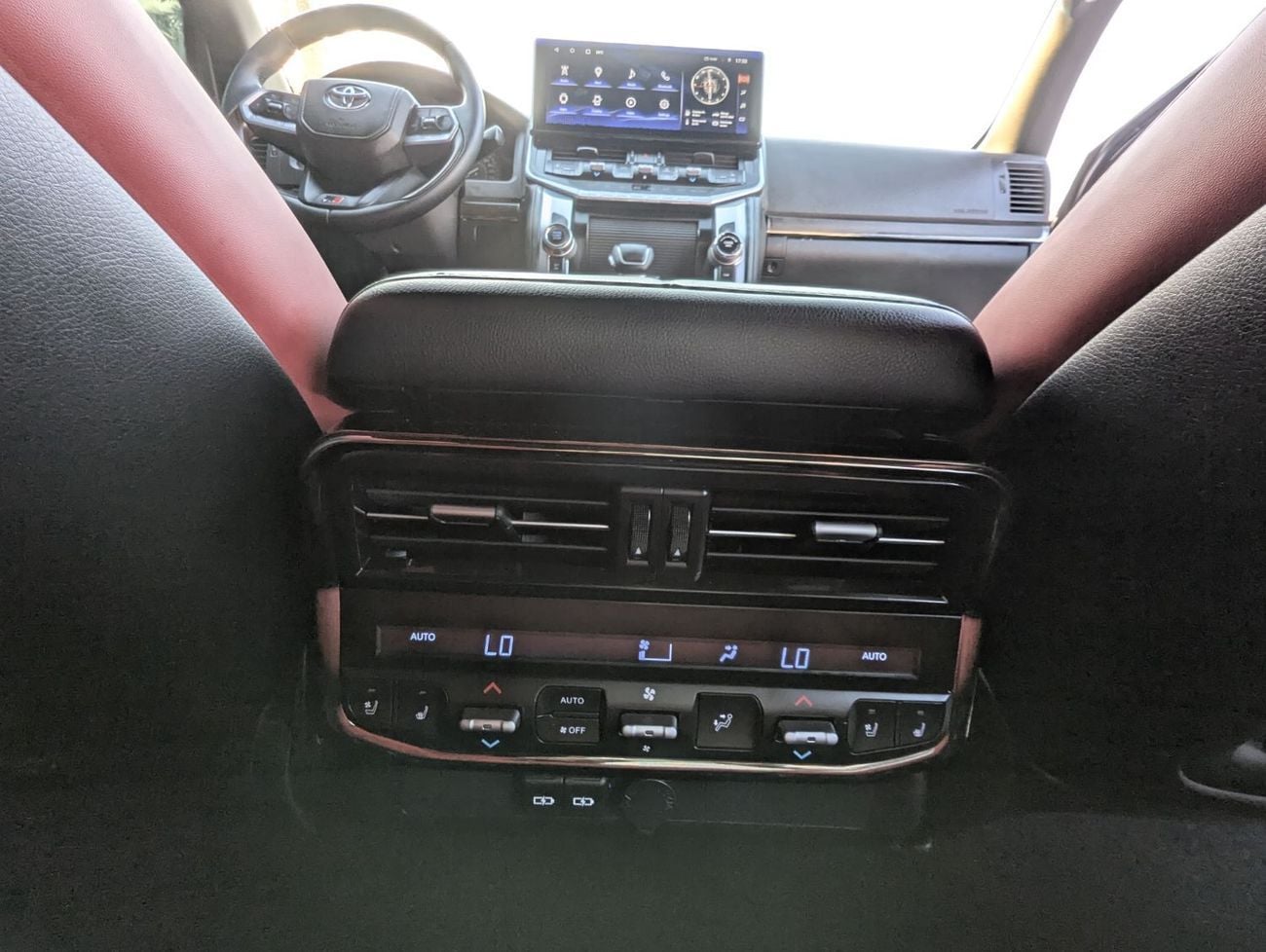 Toyota Land Cruiser  4.0L Completely Modified Exteriorly & Interiorly to 2025 model Year V6 1GR Petrol Engine Automat