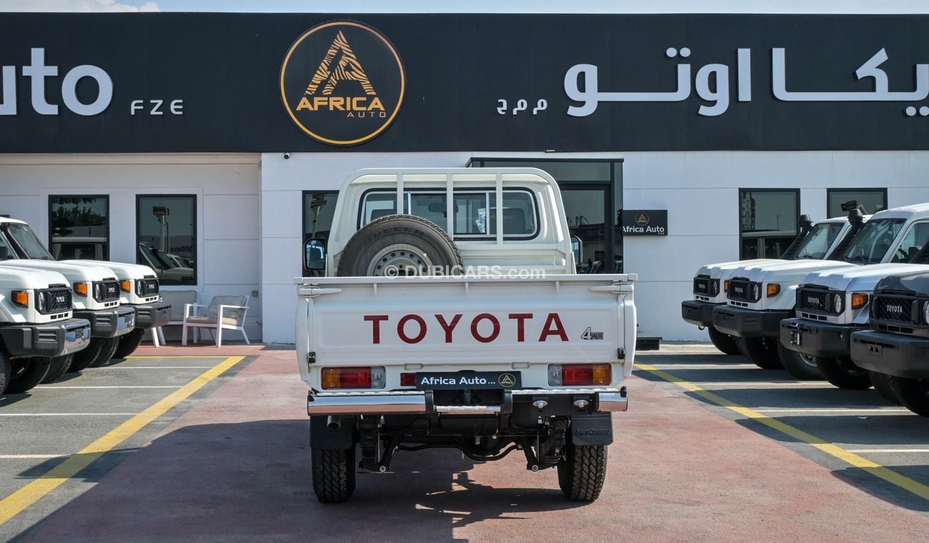 Toyota Land Cruiser Pick Up LC79 2.8L YM 2024 BASIC