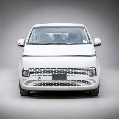 Hyundai Staria Hyundai Staria 11-seater is a spacious, 3.5L petrol automatic
