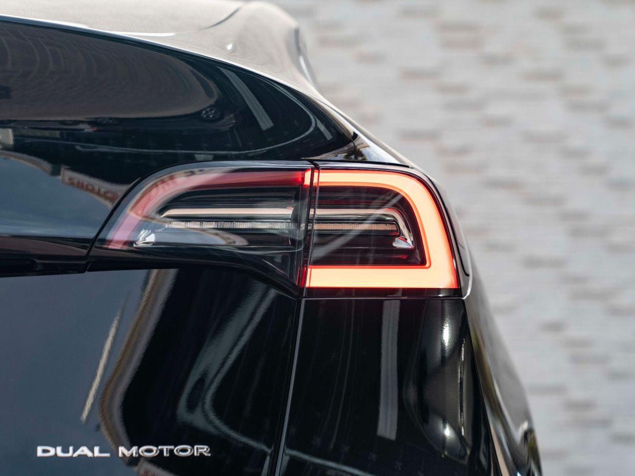 Tesla Model Y Long Range (AWD)