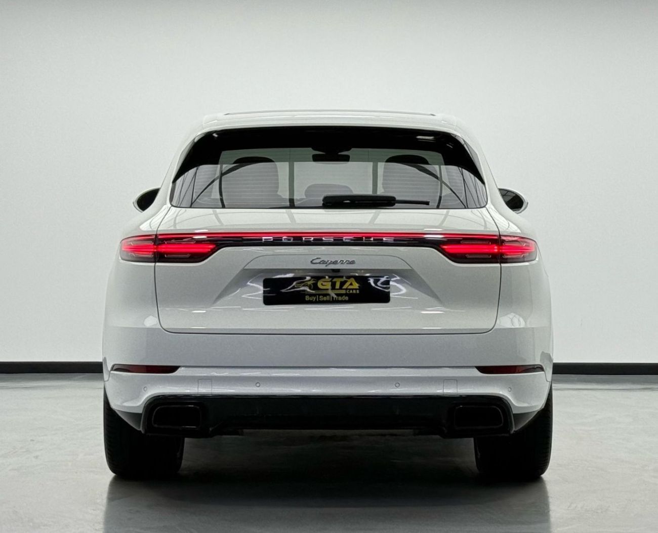 Porsche Cayenne Std 3.0L (340 HP) 2018 Porsche Cayenne, Warranty, Sport Chrono Package, Excellent Condition, GCC