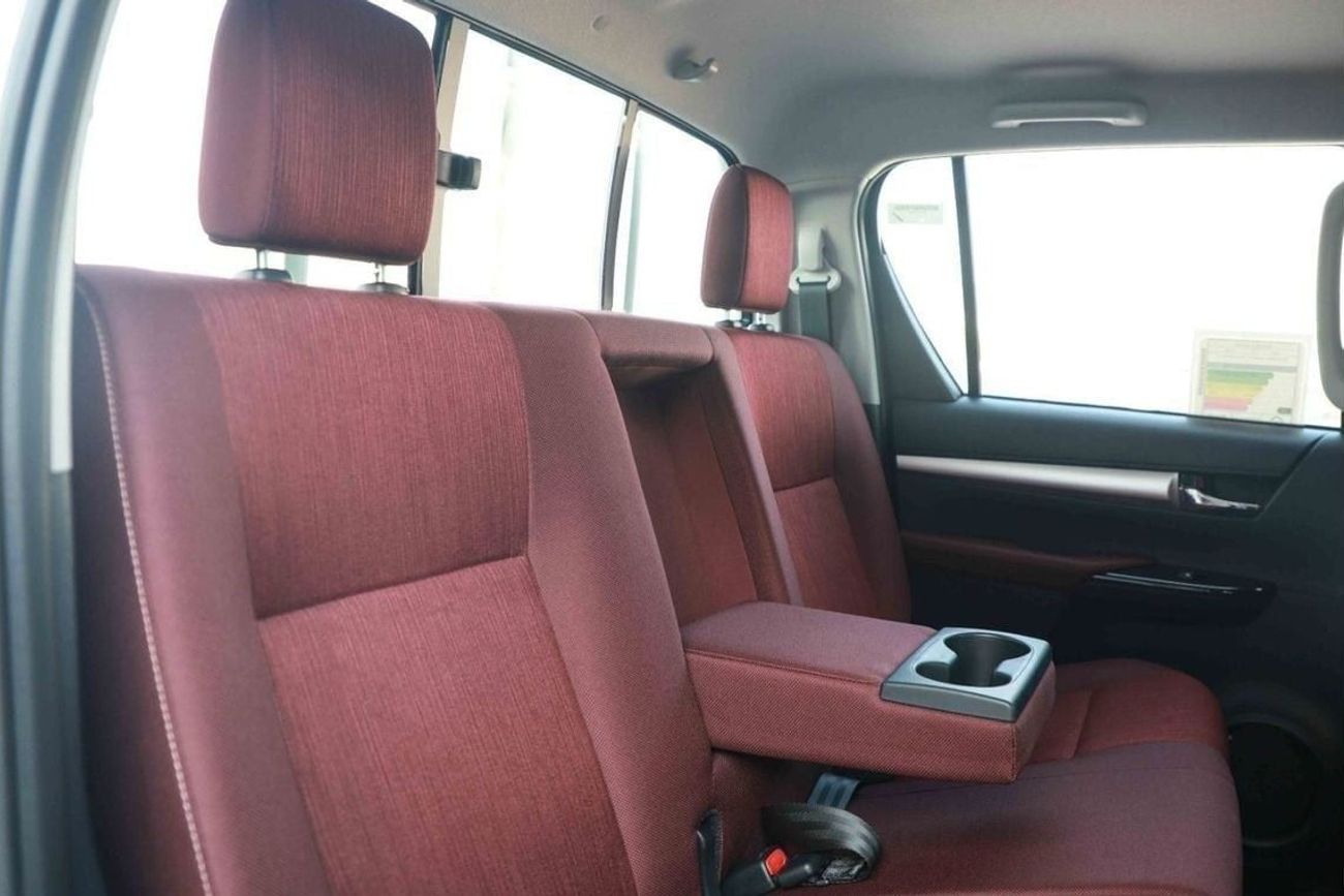 تويوتا هيلوكس 2025 TOYOTA HILUX 2.7 SR5 - SUPER WHITE inside RED | Export Only