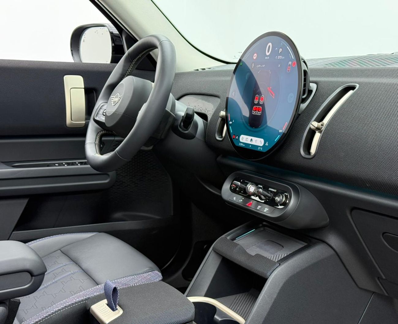 ميني كنتريمان 2025 MINI Cooper Countryman, 2027 MINI Warranty + Service Pack, Full MINI Service History, GCC