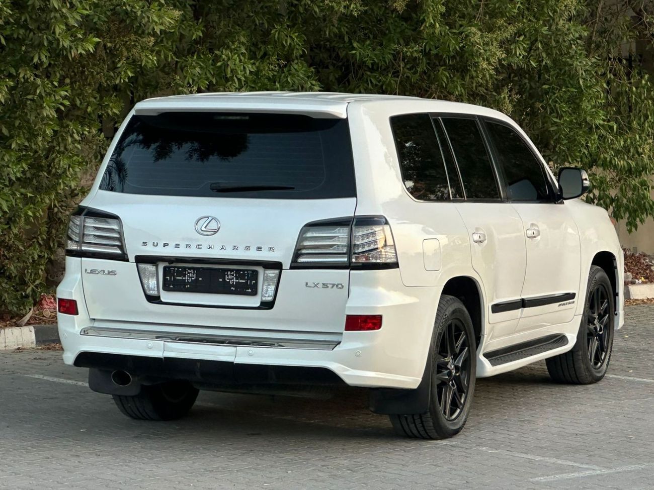 لكزس LX 570 كت سوبر شارج 2009 محول 2015