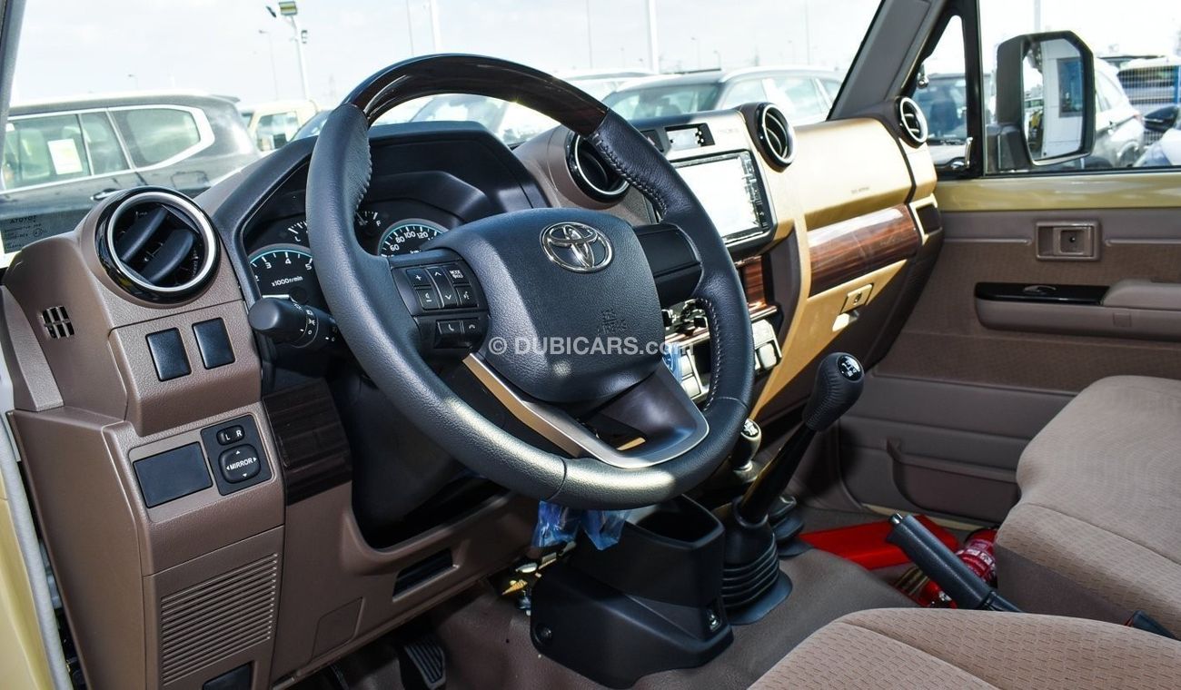 Toyota Land Cruiser Pick Up TOYOTA LAND CRUISER | PETROL SINGLE CABIN M/T | 4.0L V6 | 2024