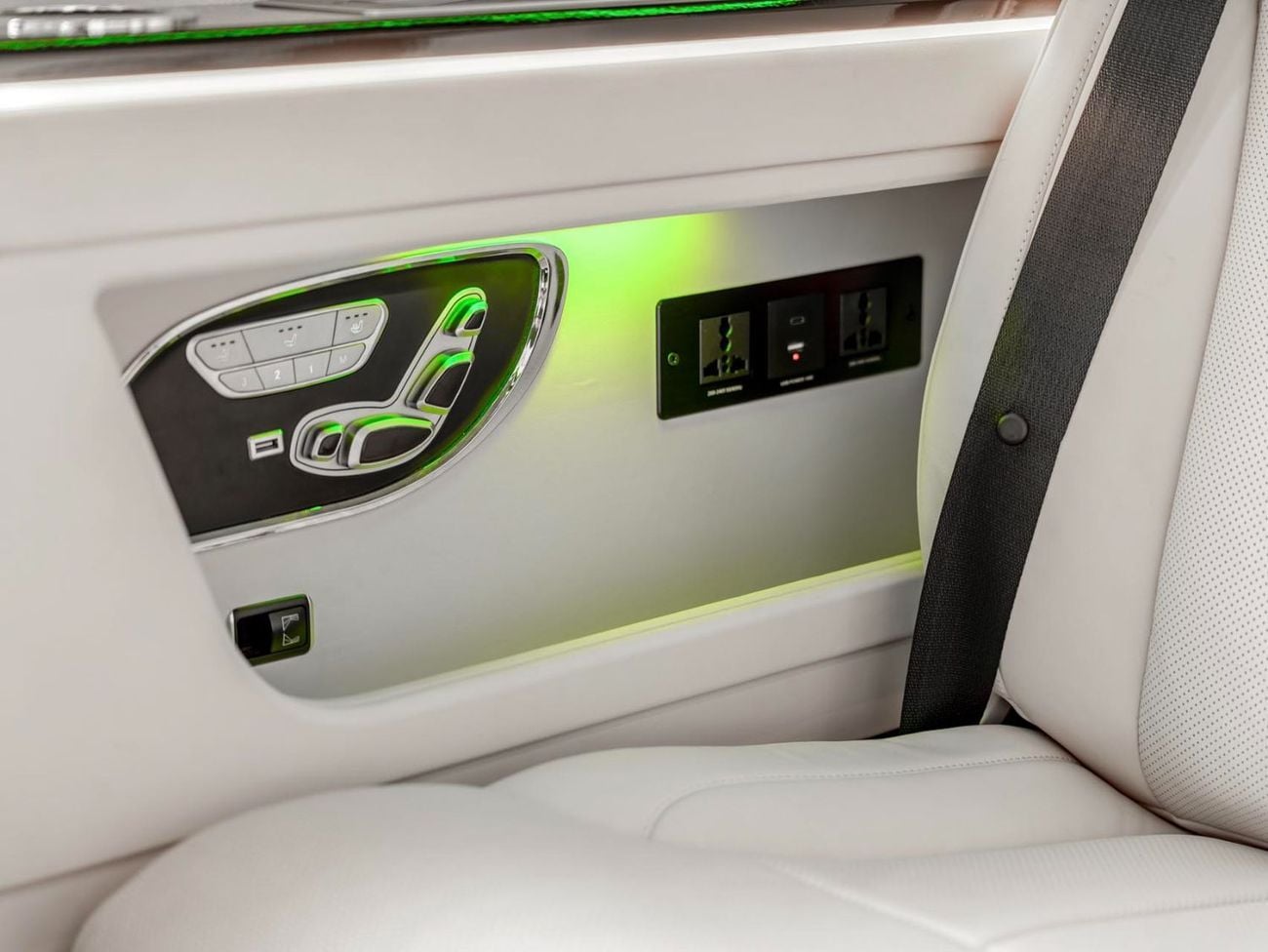 مرسيدس بنز سبرينتر Barugzai VIP Sprinter | Premium interior | Washroom | Smart TVs