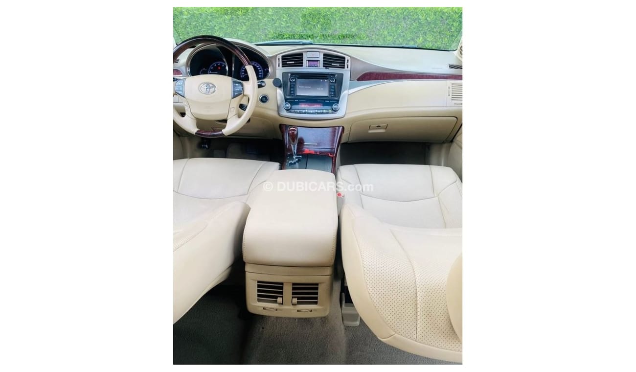 Used Toyota Avalon Limited 2012 for sale in Dubai 598910