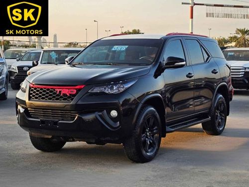 Toyota Fortuner EXR V4 / BLACK  EDITION / FULL OPT / WHITE  ROOF /LOT#8540